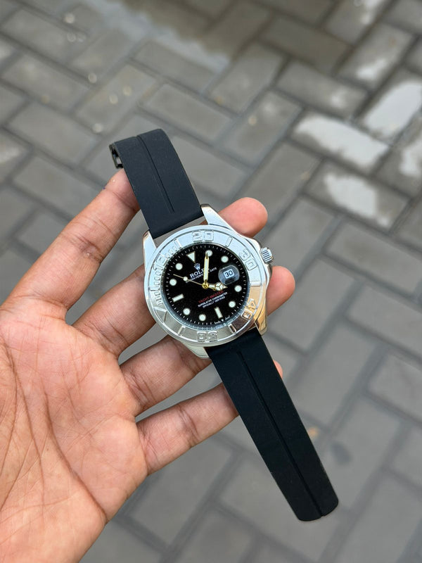 Classic Heritage yacht diver two-tone rose gold black dial watch with black rubber strap