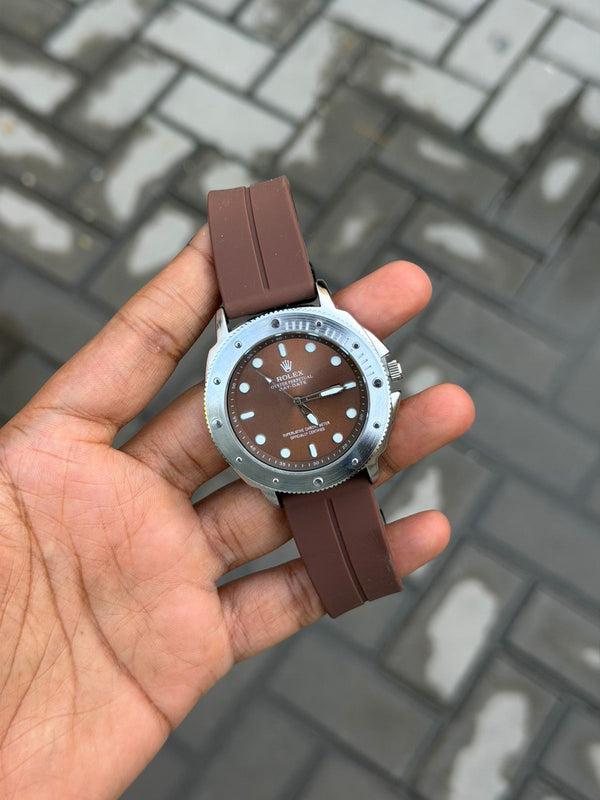 Classic Heritage sport diver green dial steel watch with teal rubber strap